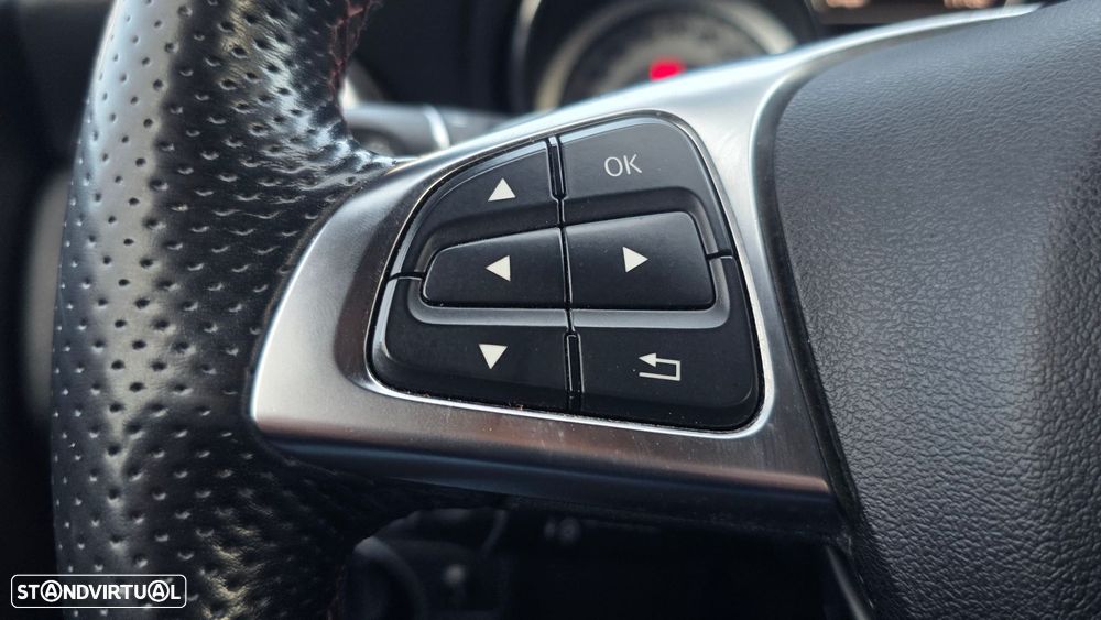 Mercedes-Benz CLA 220 (CDI) d 7G-DCT AMG Line - 17