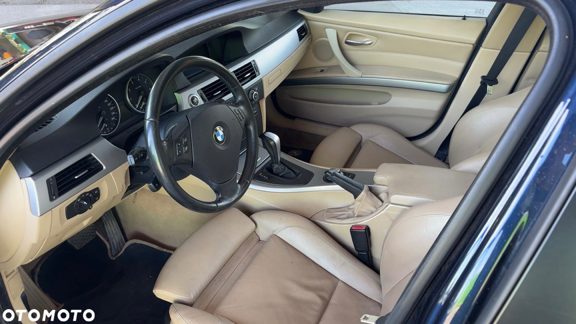 BMW Seria 3 320i - 11