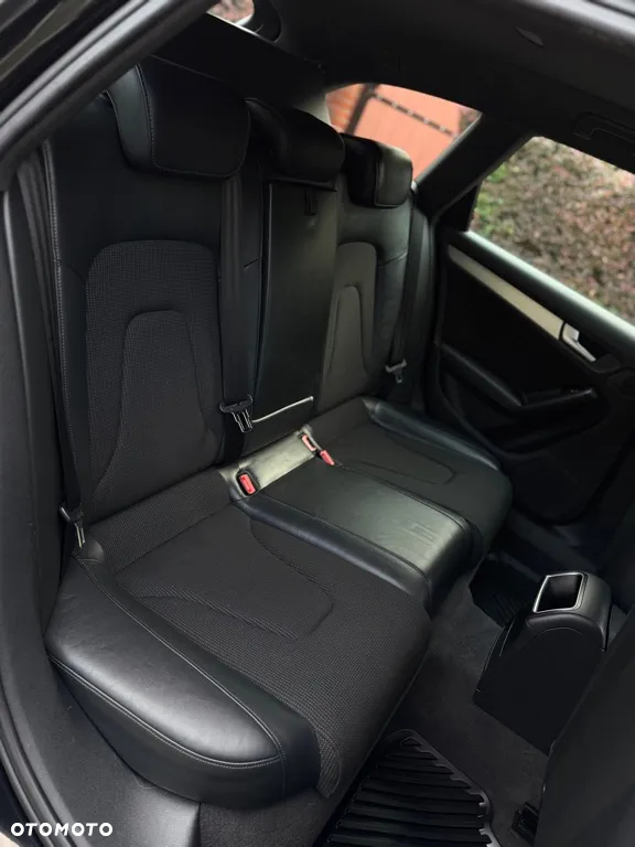 Audi A4 Avant 2.0 TDI DPF quattro S line Sportpaket (plus) - 33