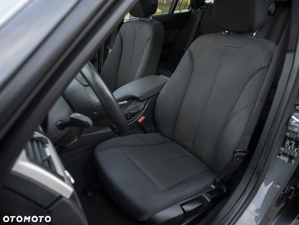 BMW Seria 3 318d Blue Performance - 28