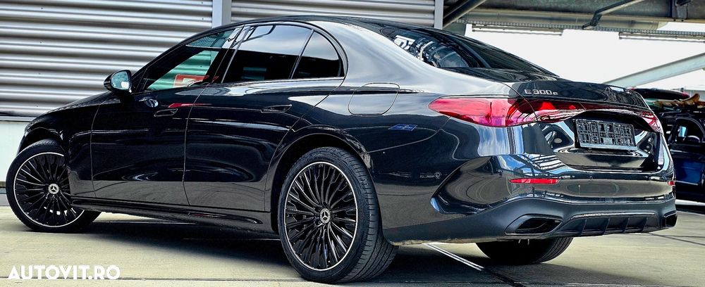 Mercedes-Benz E 300 9G-TRONIC AMG Line - 20