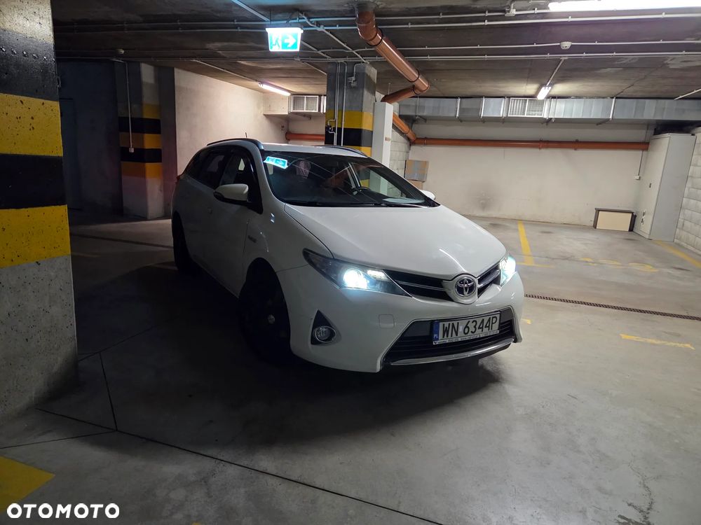 Toyota Auris 1.8 HSD Prestige - 11