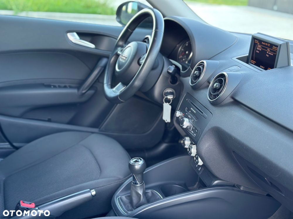 Audi A1 Sportback 1.6 TDI Ambition - 10