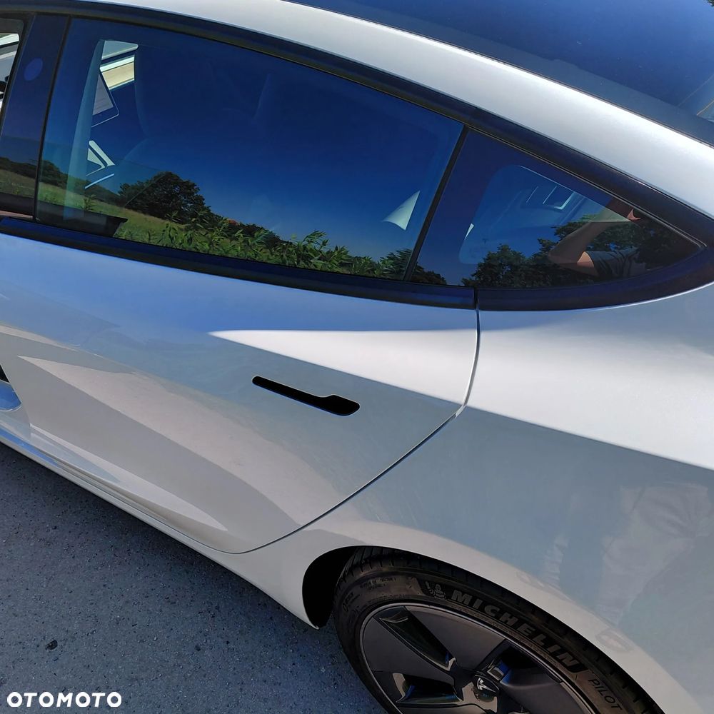 Tesla Model 3 RWD - 9