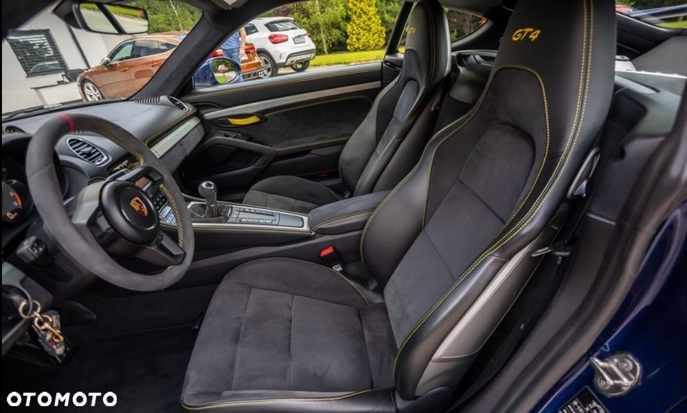 Porsche 718 Cayman GPF GT4 - 14