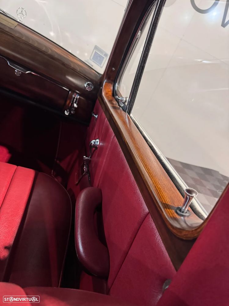 Mercedes-Benz MB180 - 44