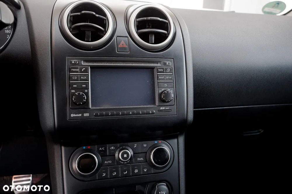 Nissan Qashqai 2.0 4x4 Tekna - 21