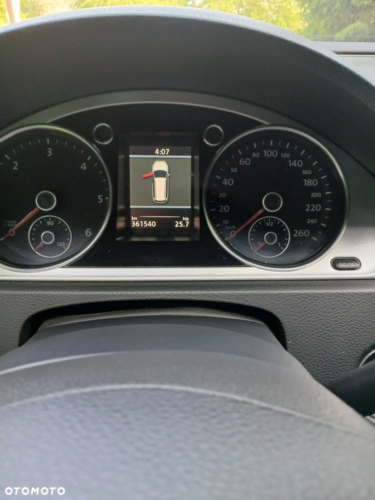 Volkswagen Passat 1.6 TDI BlueMotion - 10