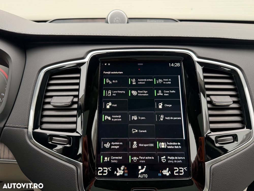 Volvo XC 90 T8 AWD Recharge Geartronic Inscription Edition - 24