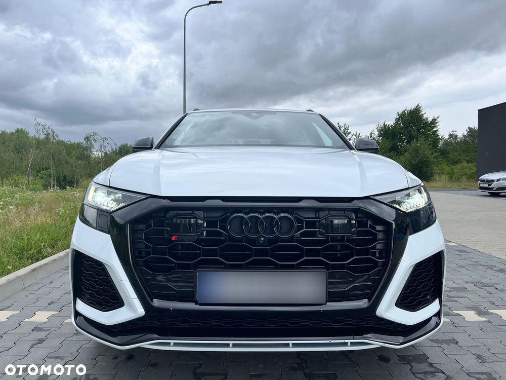 Audi RS Q8 - 8