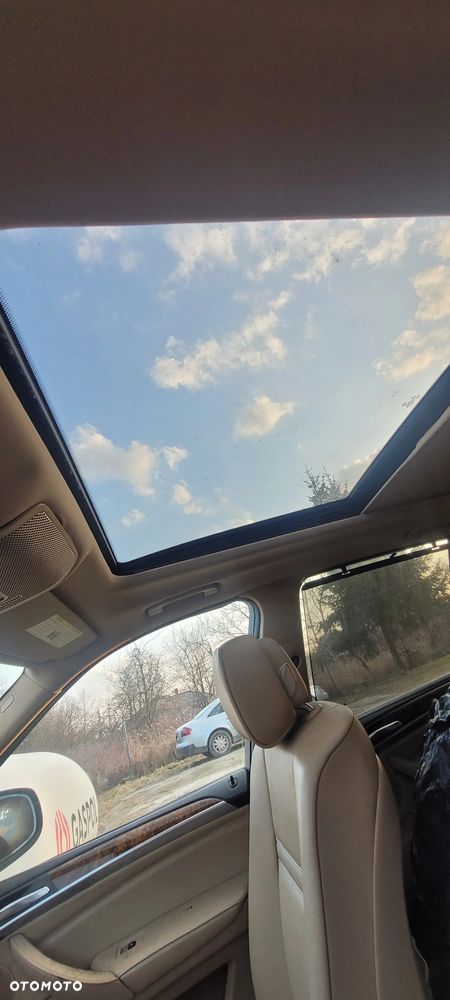 BMW X5 xDrive35i - 11