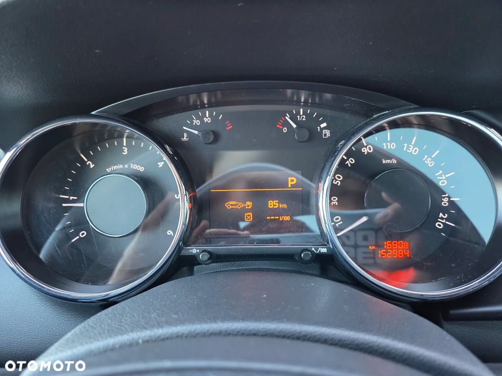 Peugeot 3008 HDi 160 Automatik Allure - 32