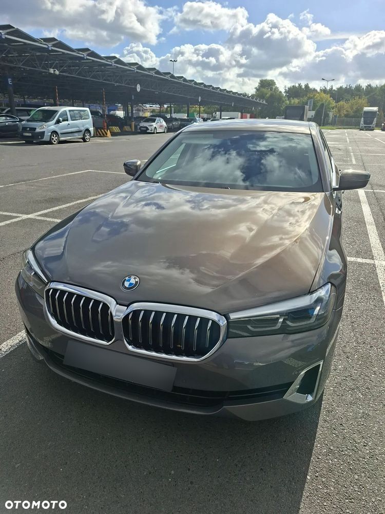 BMW Seria 5 530d xDrive mHEV Luxury Line - 1