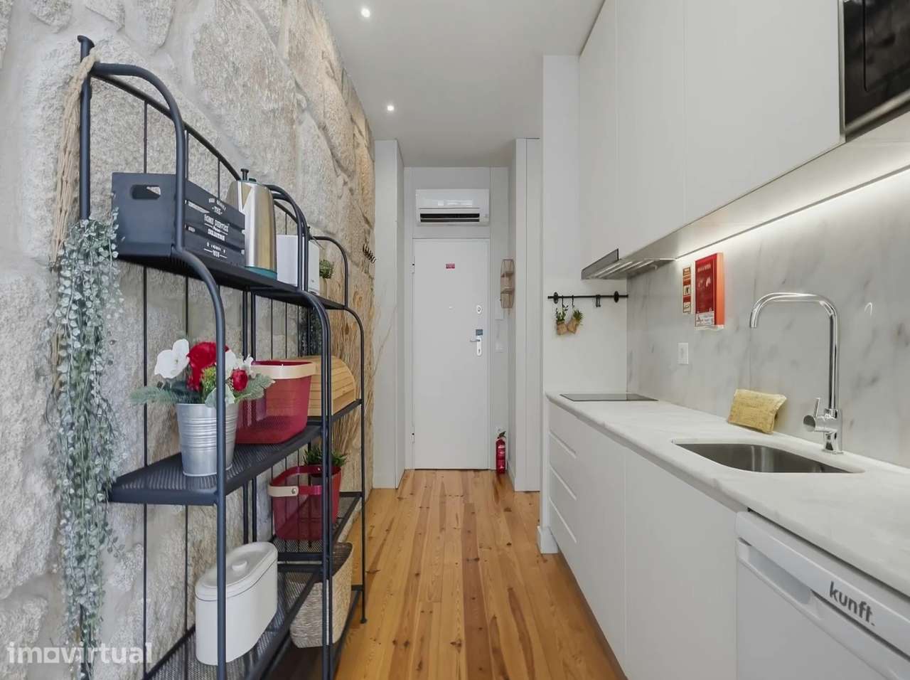 Apartamento T0 com ar condicionado em Cedofeita - Grande imagem: 3/11