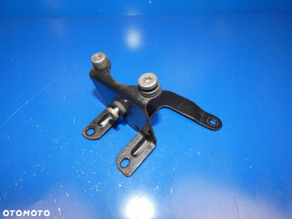HYUNDAI IX35 MOCOWANIE UCHWYT POMPY ABS - 1