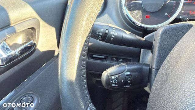 Peugeot 5008 HDI FAP 150 Platinum - 23