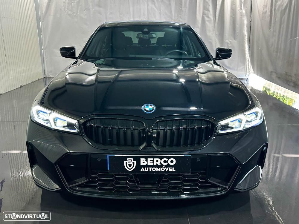 BMW 330 e Pack Desportivo M Auto - 3