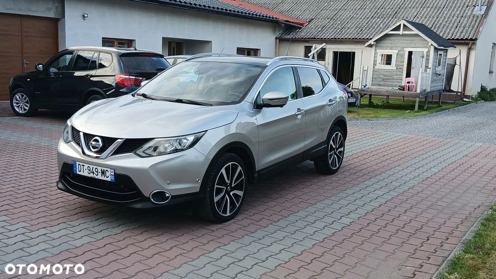 Nissan Qashqai 1.6 DCi Xtronic TEKNA - 2