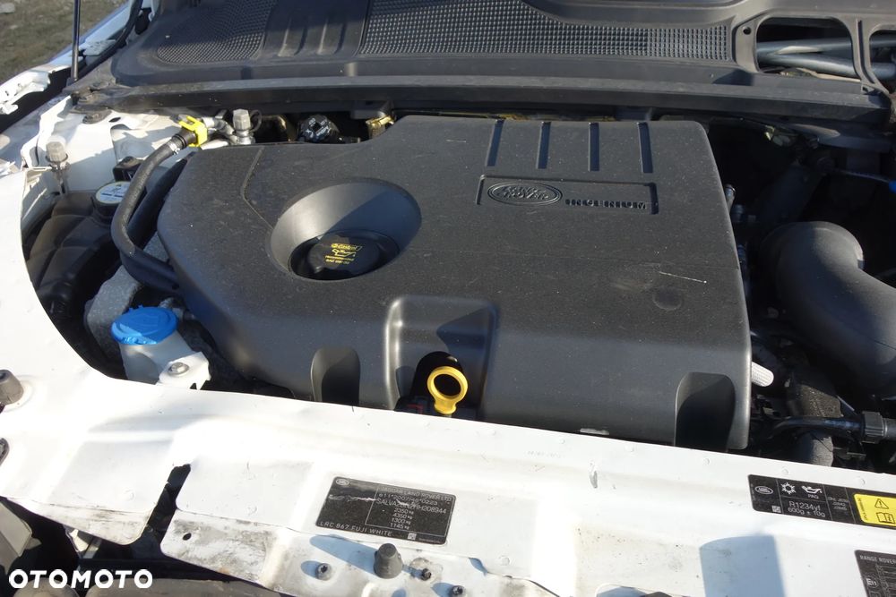 Land Rover Range Rover Evoque - 16