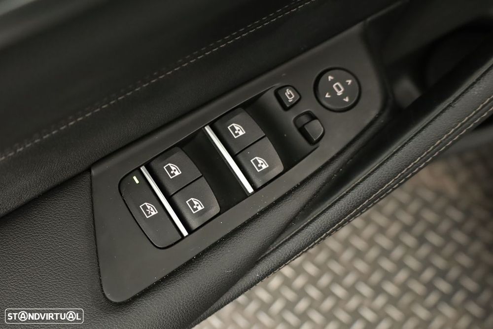 BMW 530 e Pack M - 21