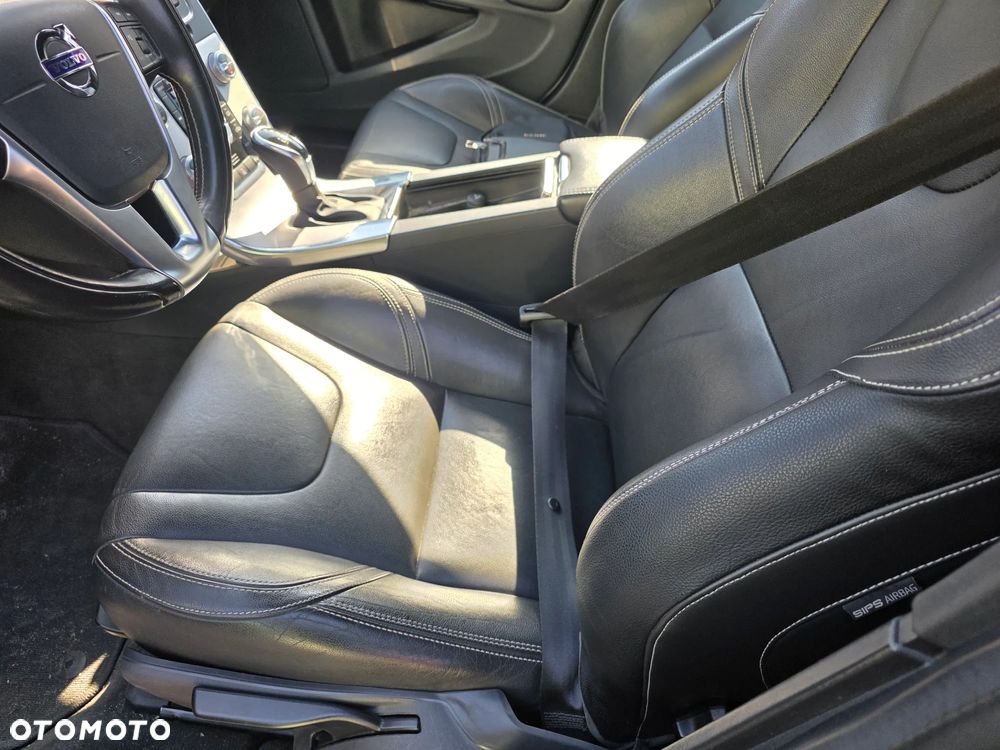 Volvo S60 T3 Geartronic Kinetic - 11
