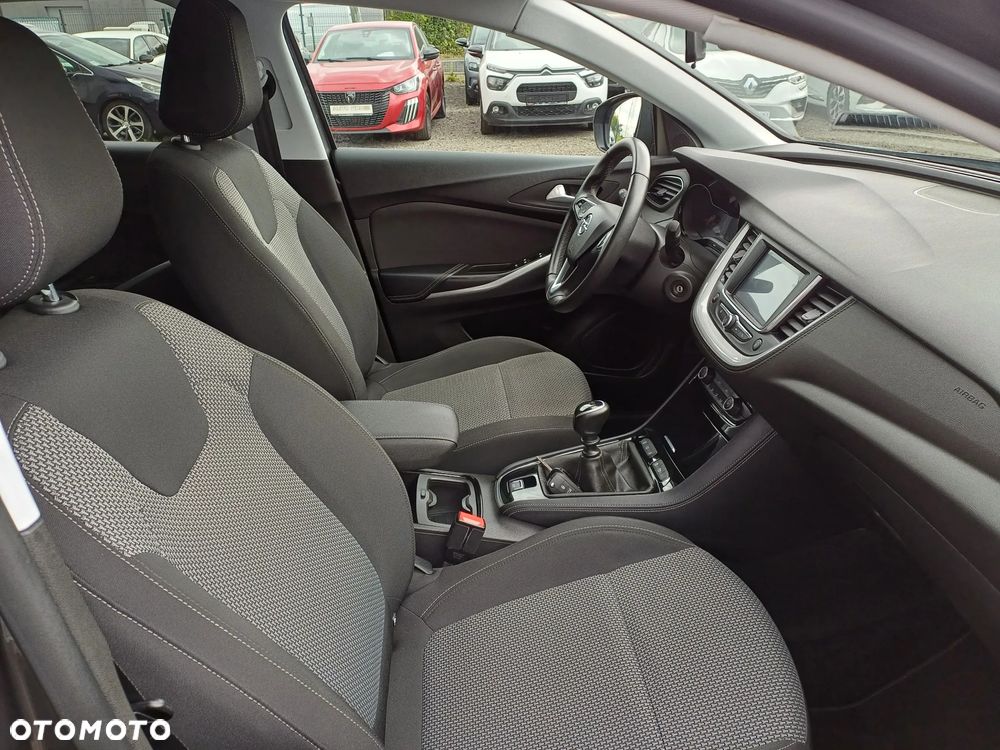 Opel Grandland X 1.2 T GPF Edition S&S - 9