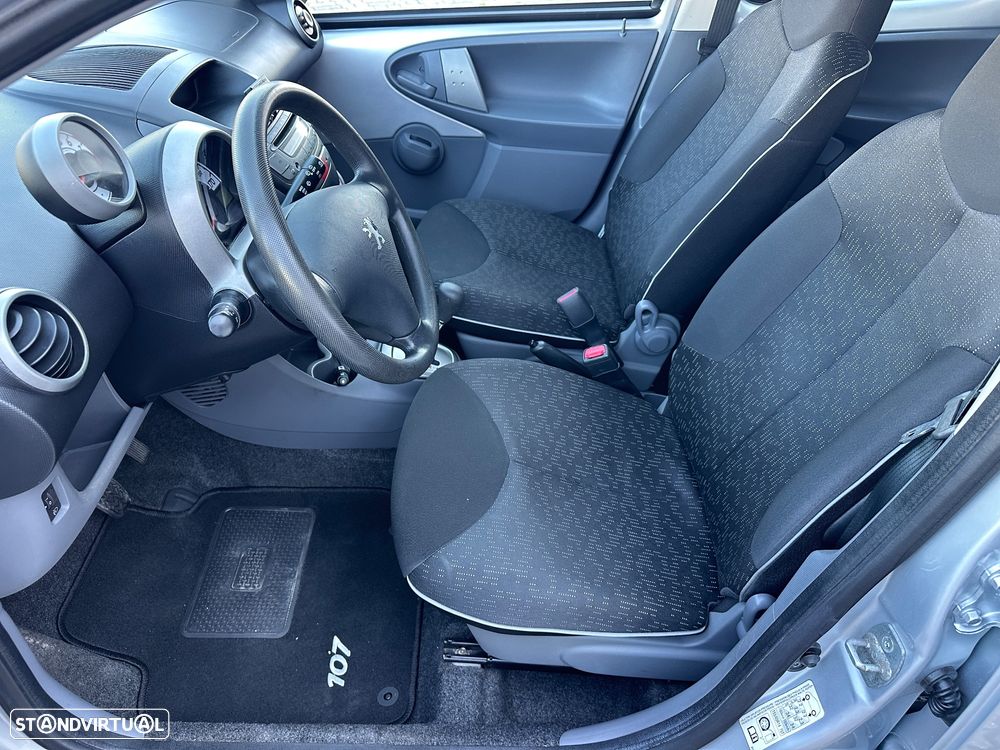 Peugeot 107 1.0 Urban 2 Tronic - 12