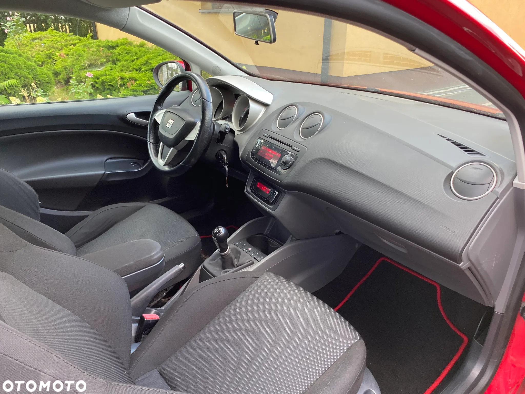 Seat Ibiza SC 1.6 16V Sport - 13