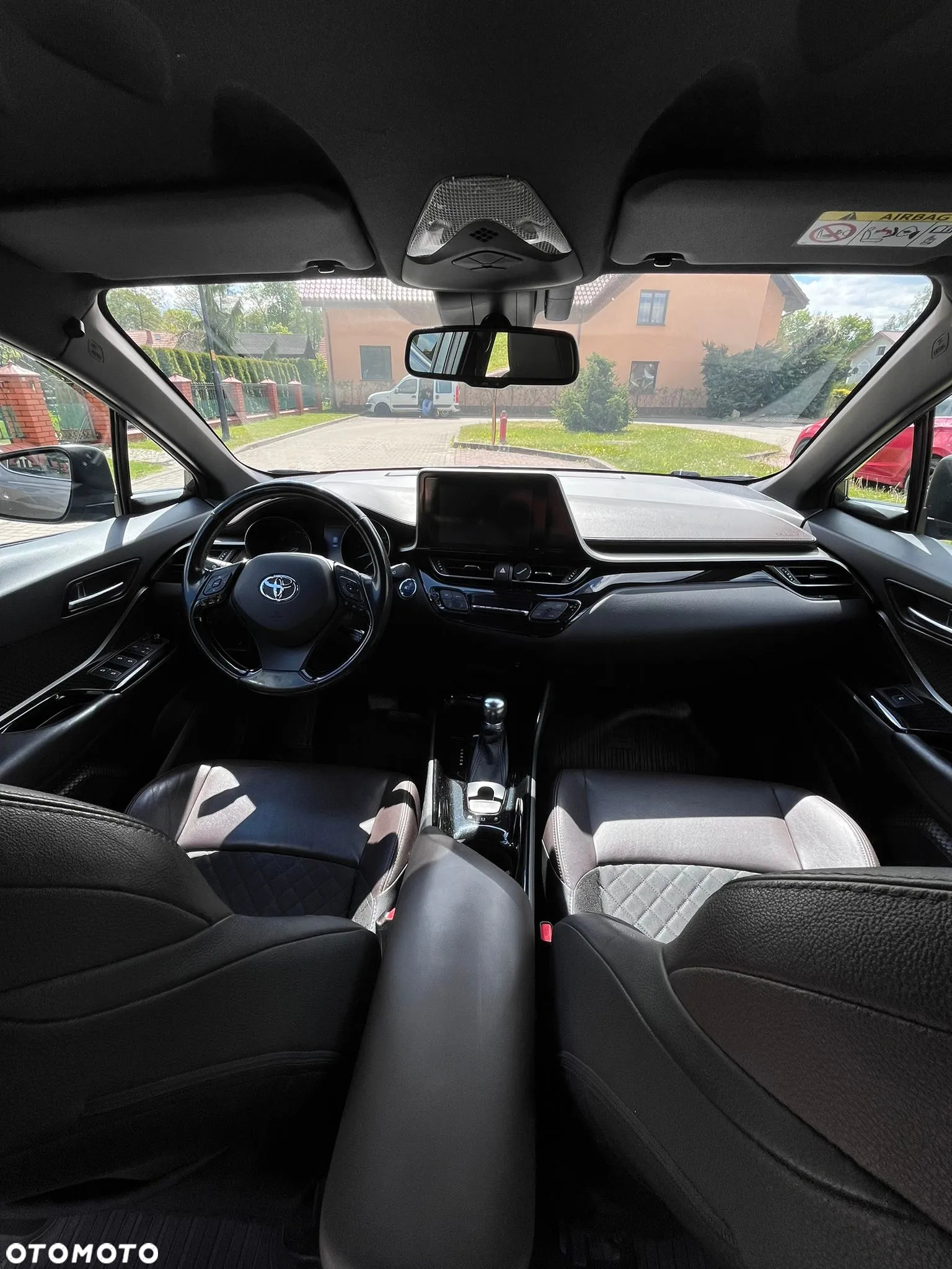 Toyota C-HR 1.8 Hybrid Prestige - 8
