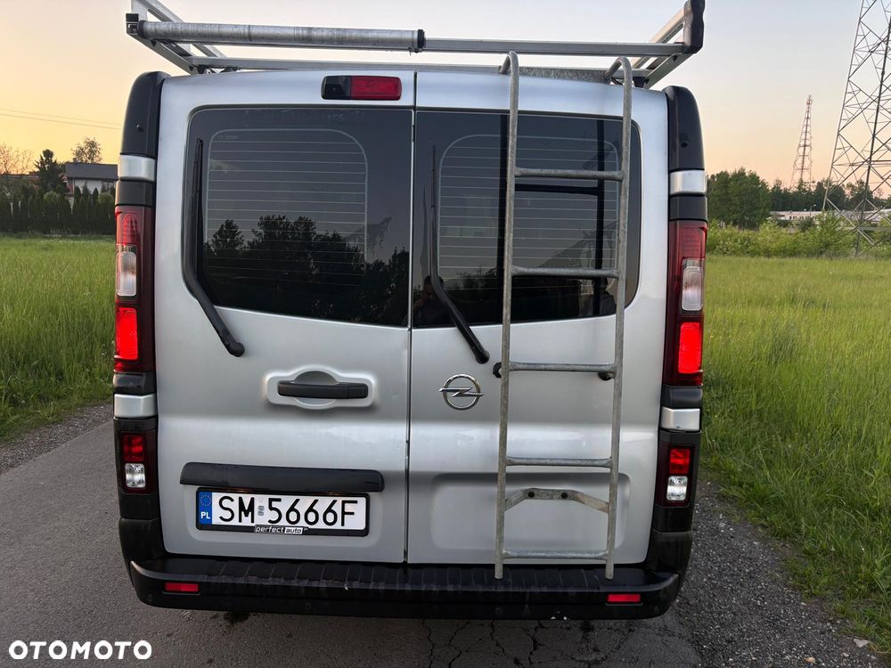 Opel Vivaro L2H1 2,9t Edition Premium - 4