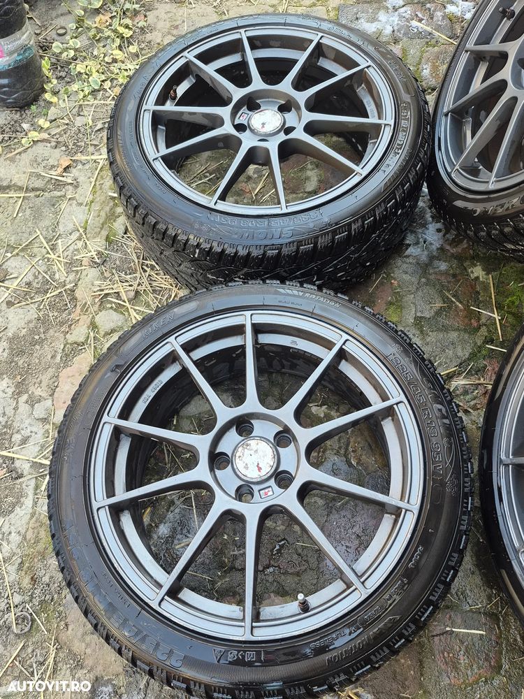 Jaguar XE 20d Aut. Portfolio - 23