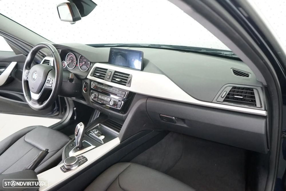 BMW 318 d Aut. Advantage - 17