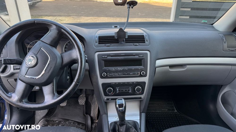 Skoda Octavia 1.6 TDI Ambiente - 9