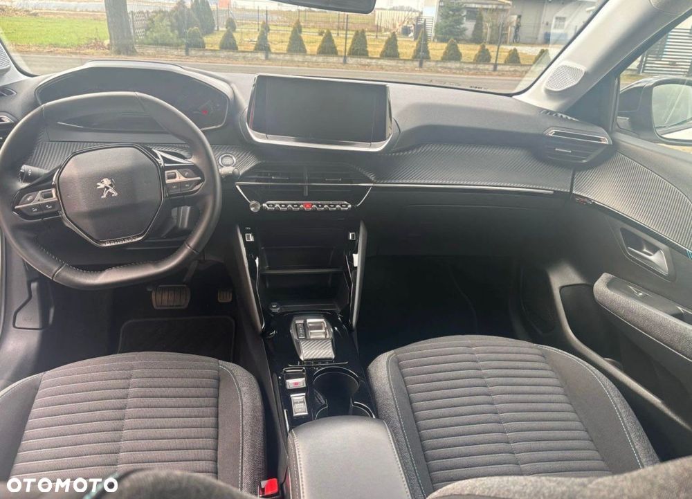 Peugeot 208 Elektromotor 136 E-Style - 14
