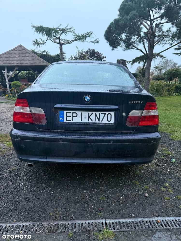 BMW Seria 3 318i - 6