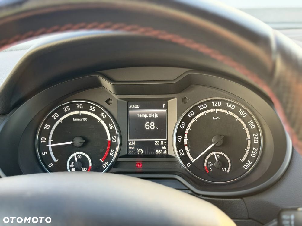Skoda Octavia 2.0 TDI DSG RS - 24