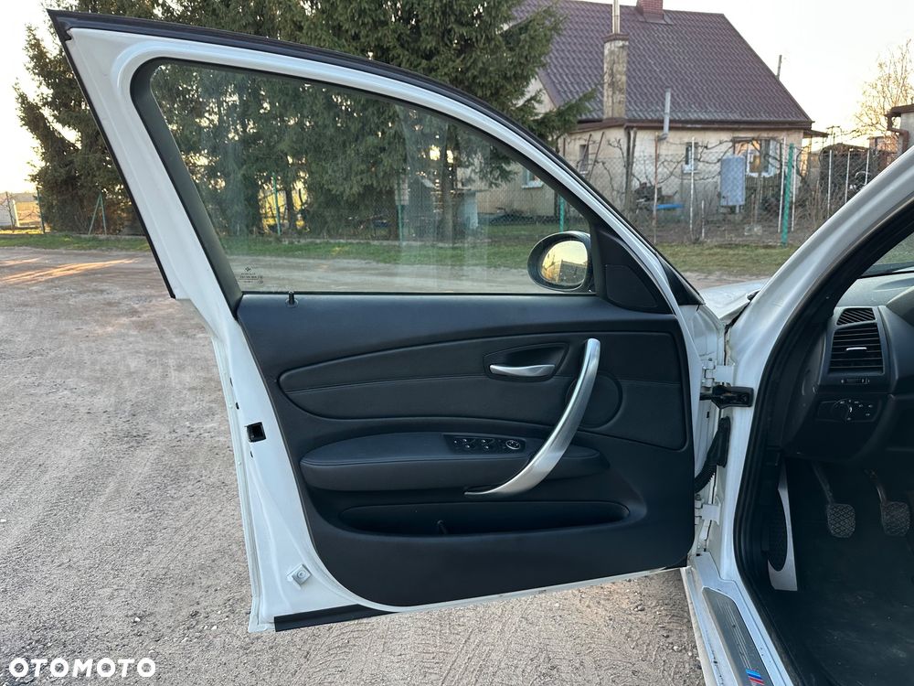 BMW Seria 1 123d DPF Edition Sport - 20