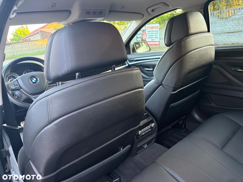 BMW Seria 5 550i - 9