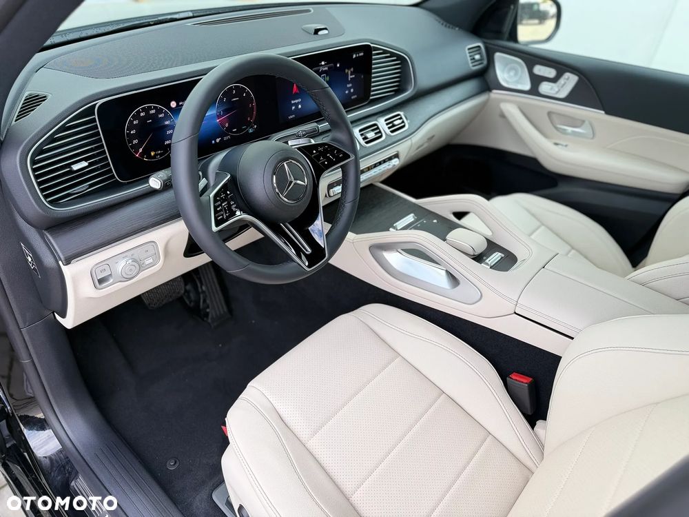 Mercedes-Benz GLE - 24