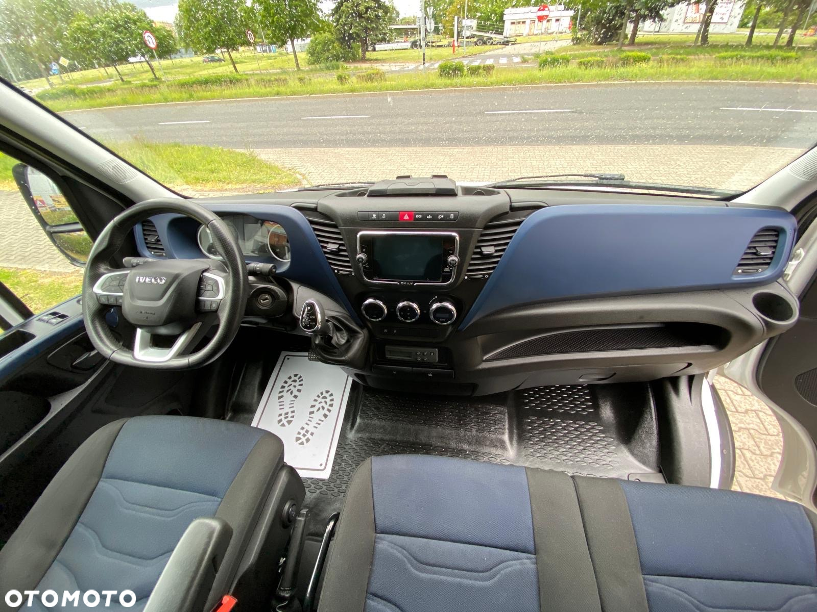 Iveco DAILY 35-160 HI-MATIC KONTENER 8EP CHŁODNIA THERMO KING WINDA ZEPRO - 38