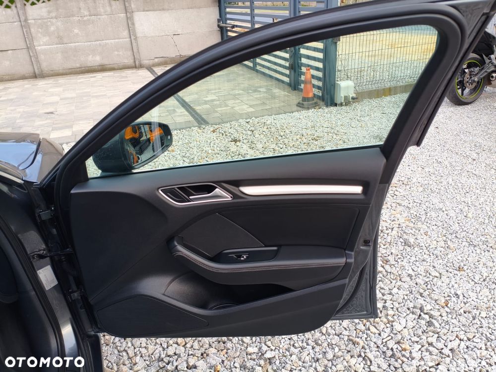 Audi A3 Sportback - 16