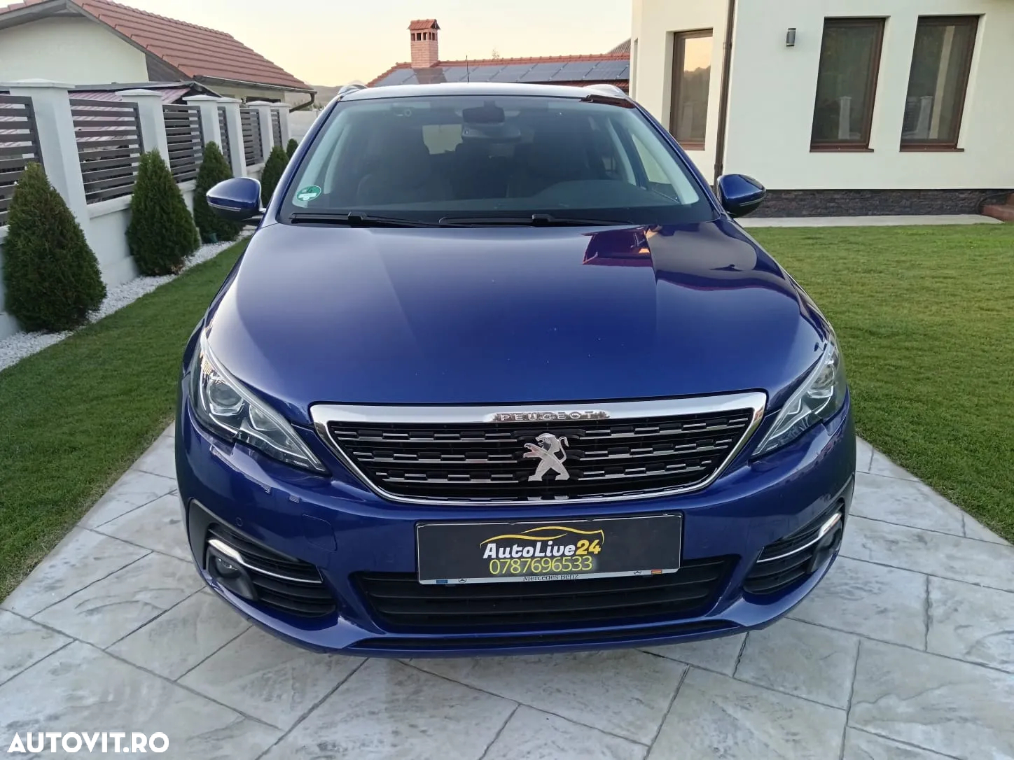 Peugeot 308 1.2 L PureTech Turbo Allure - 2