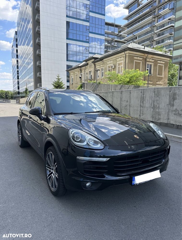 Porsche Cayenne 3.0 L - 3