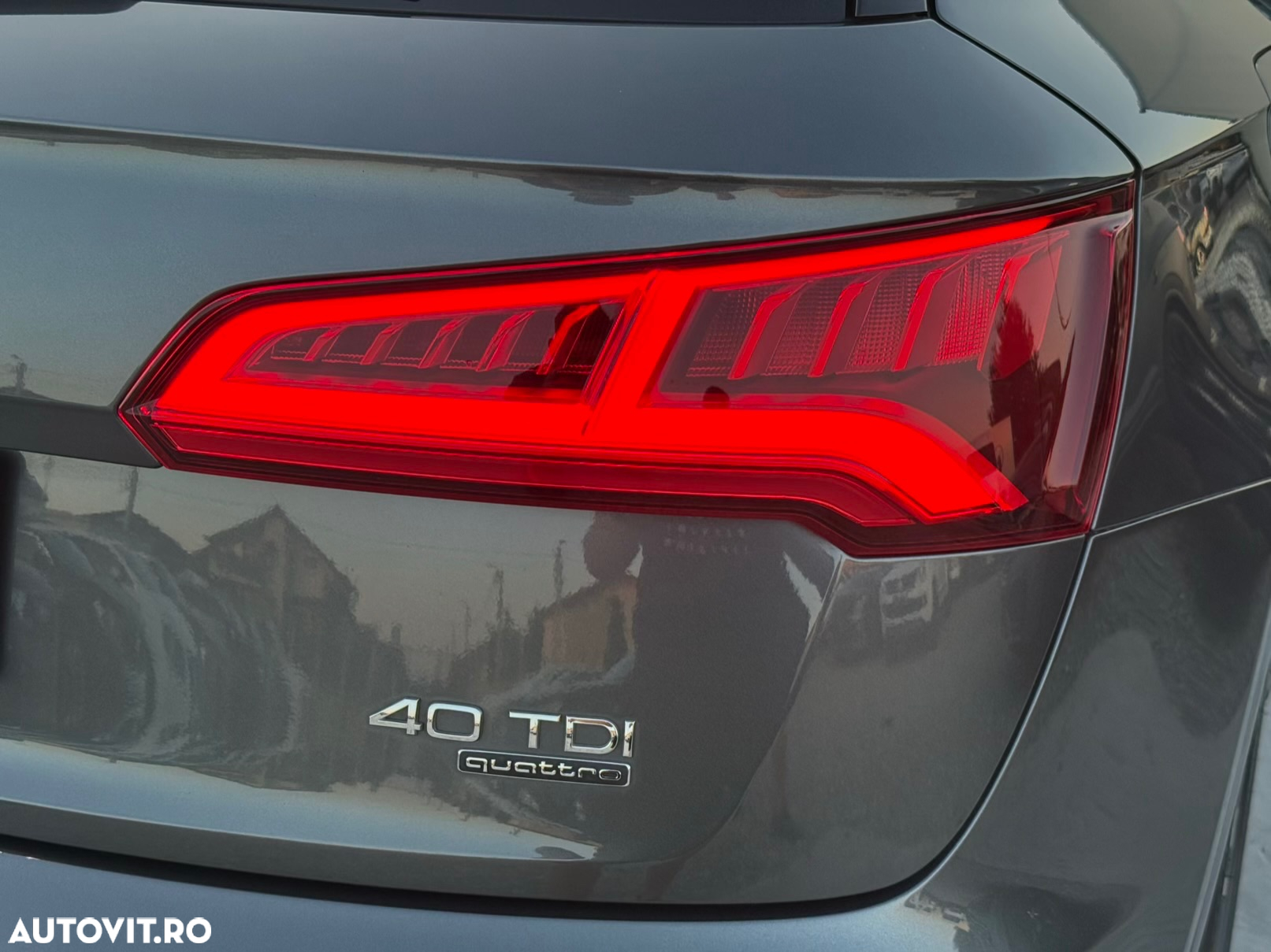 Audi Q5 2.0 40 TDI quattro S tronic Sport - 37