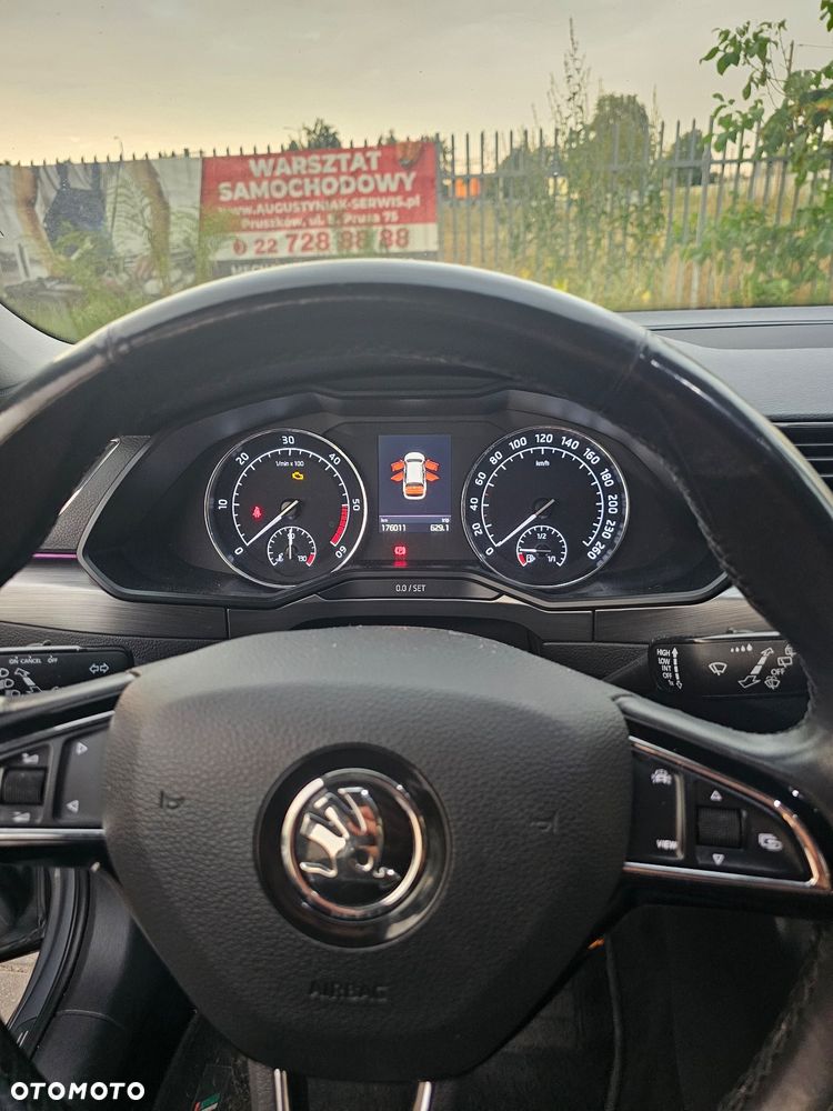 Skoda Superb 2.0 TDI Style - 13