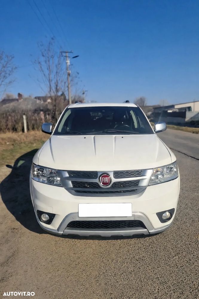 Fiat Freemont 2.0 Mjet AT AWD Lounge - 1