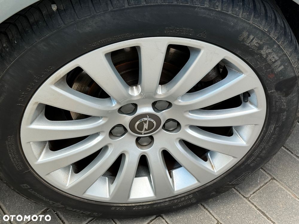 Opel Insignia 2.0 CDTI Cosmo - 11