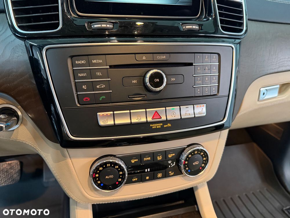 Mercedes-Benz GLE - 29