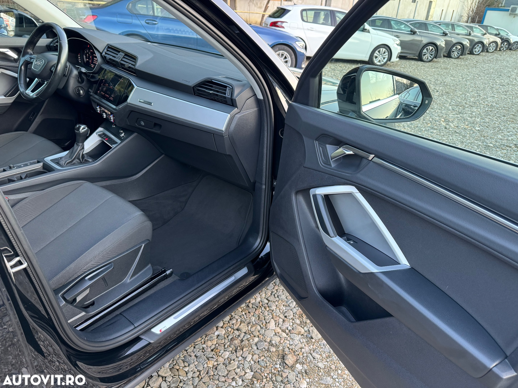 Audi Q3 2.0 35 TDI S tronic S Line - 21