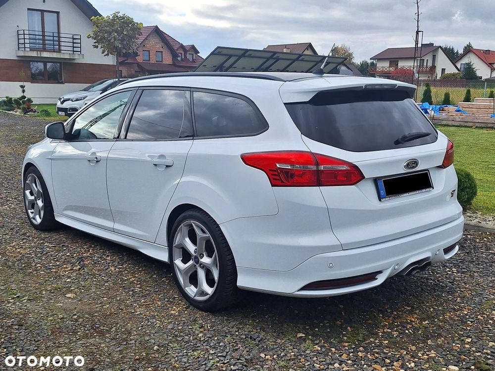 Ford Focus 2.0 TDCi ST - 4